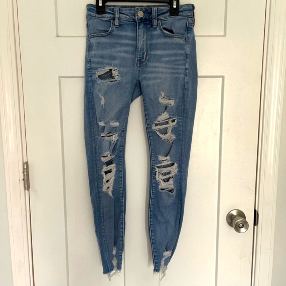 American Eagle Outfitter Super Stretch X denim jeans in size 2 short